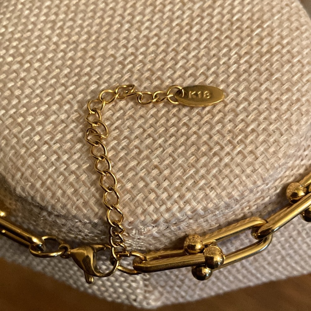 U Link Horseshoe Chain 18K Gold Plated Necklace & Bracelet Set NWOT - Picture 4 of 6